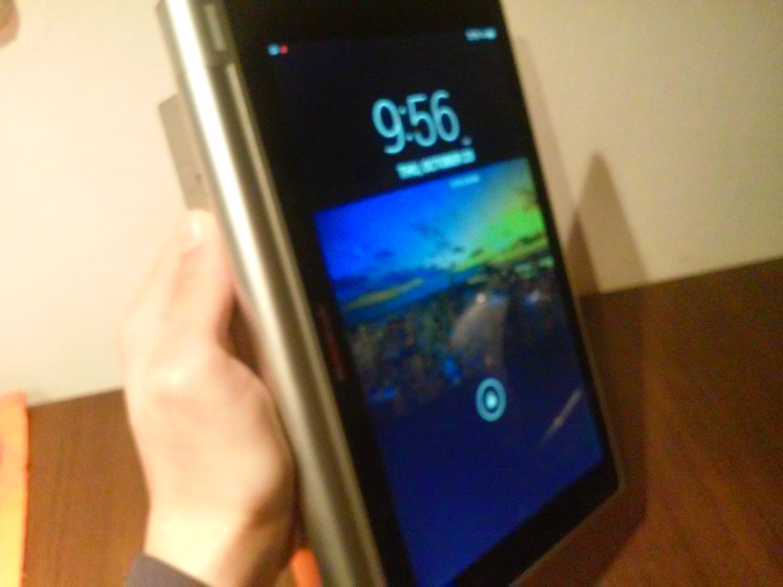 Lenovo Yoga Tablet 10 hands-on review