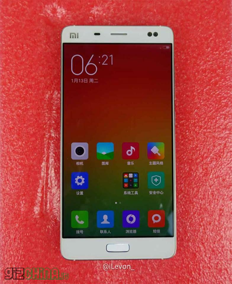 Leaked white Xiaomi Mi5 unit in the wild